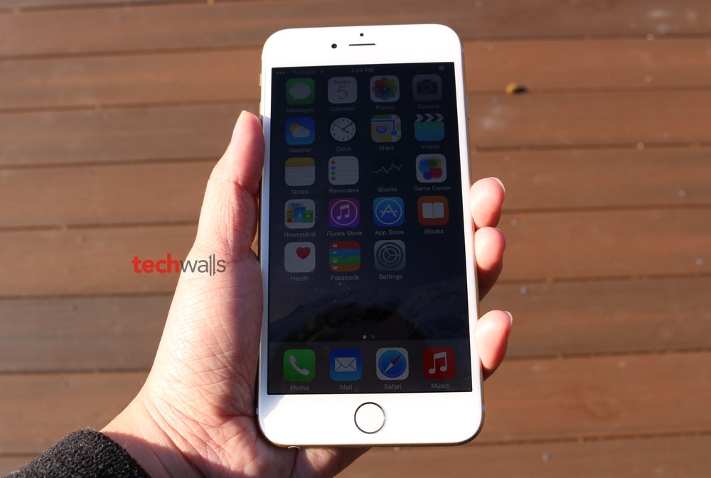 iphone plus mobile apple sunlight phablet display brighter actually looks under than