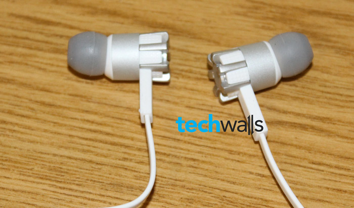 JBL Synchros S200 Headphone Review
