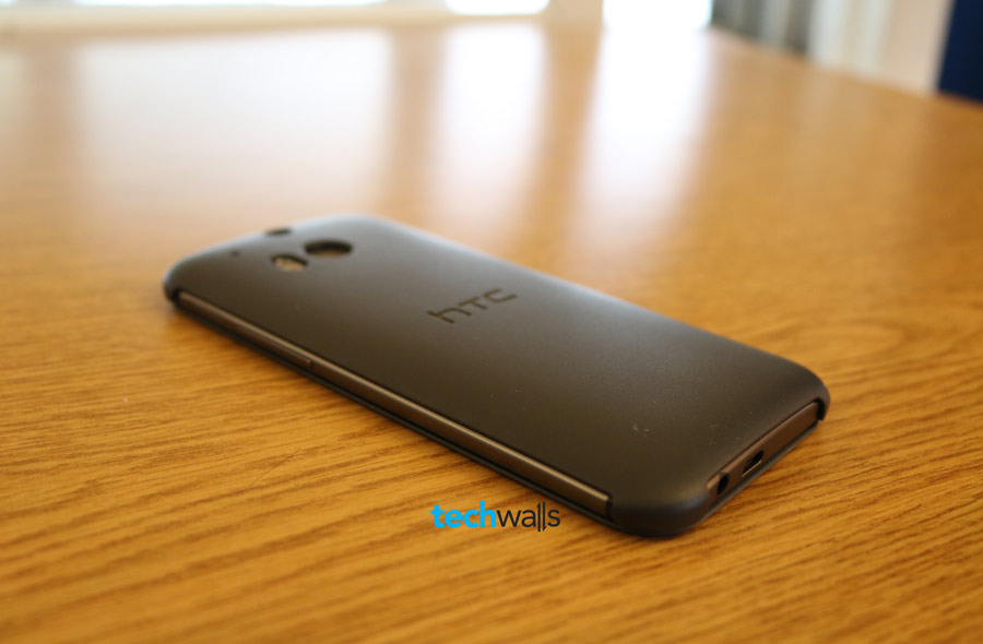 htc-dot-view-case-m8-1