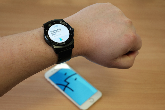 android-wear-iphone