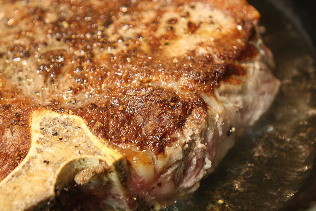 searing-steak