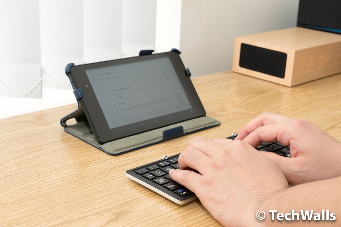 iclever-foldable-keyboard-2
