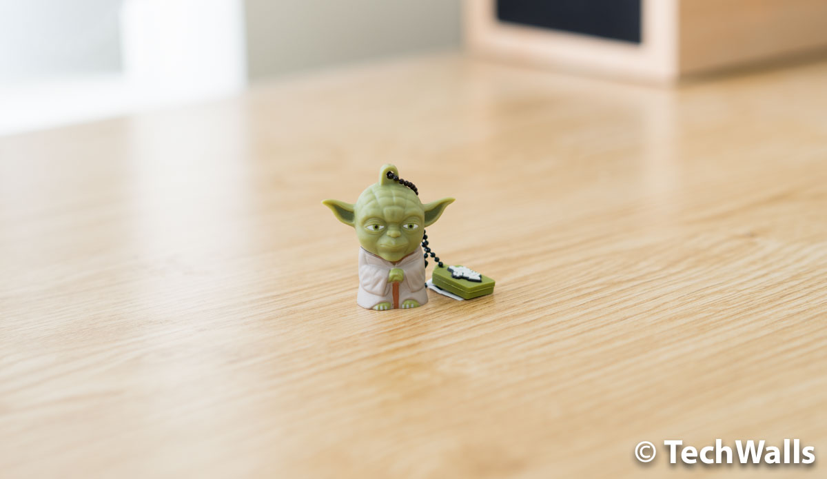 star-wars-yoda-usb-drive-1