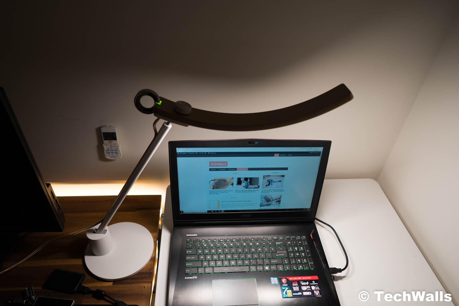 BenQ Genie e Reading LED Desk Lamp Review