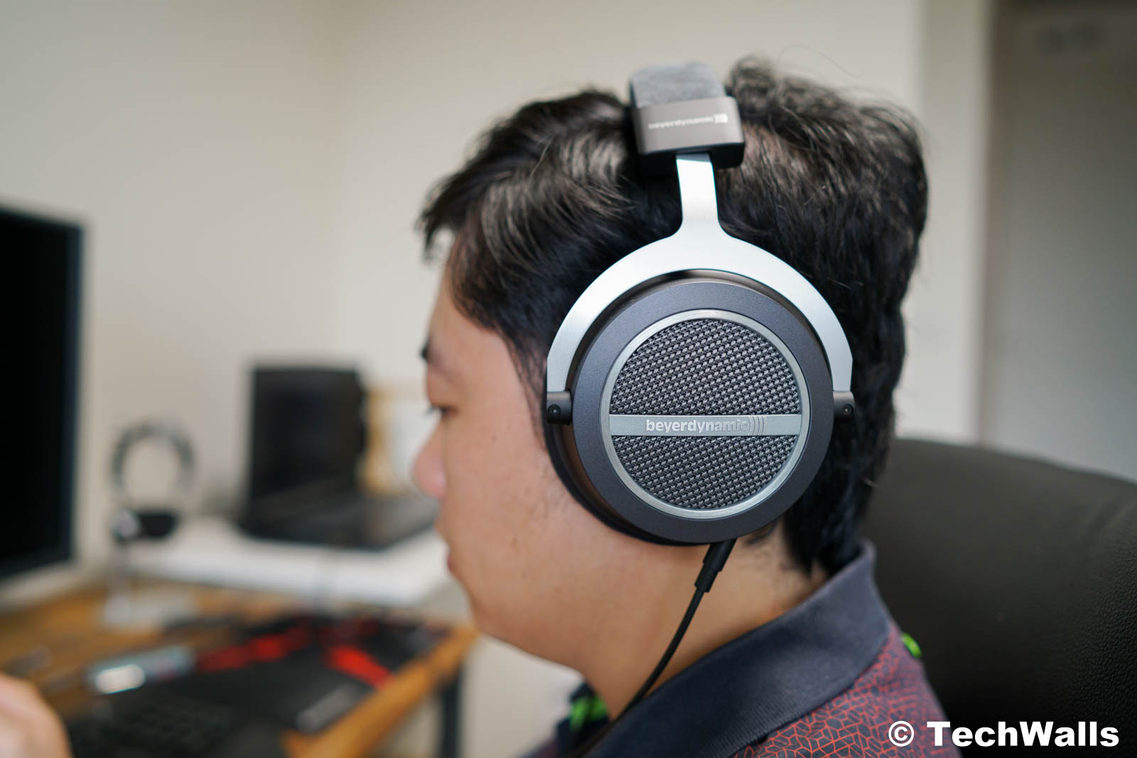 Beyerdynamic Amiron Home Headphones Review - Affordable Audiophile