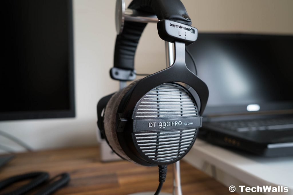 Beyerdynamic DT 990 PRO 250-Ohm Studio Headphones Review - TechWalls