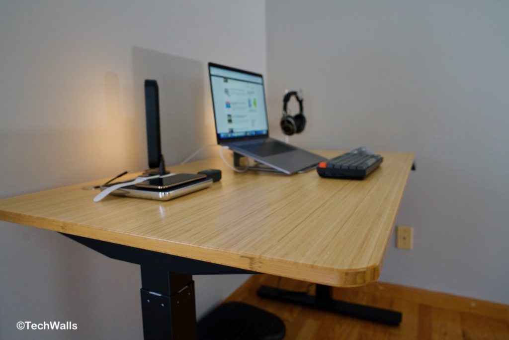Autonomous SmartDesk Core (SmartDesk 2 Home Office) HeightAdjustable