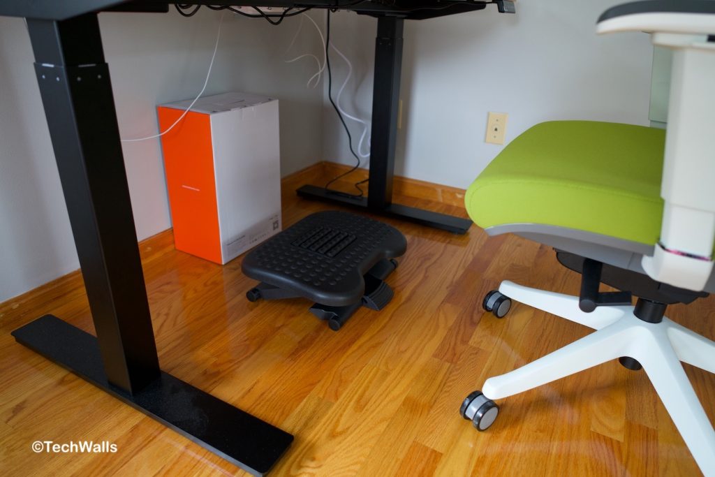 HUANUO HNFR4 Adjustable UnderDesk Footrest Review TechWalls
