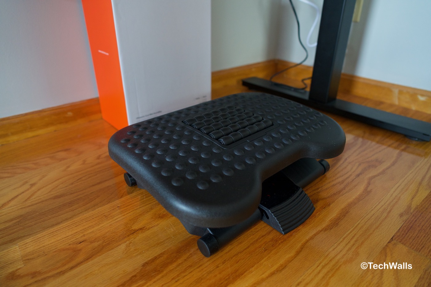 HUANUO Adjustable Under Desk Footrest, Foot Rest for Under Desk at Work  with Massage, Foot Stool