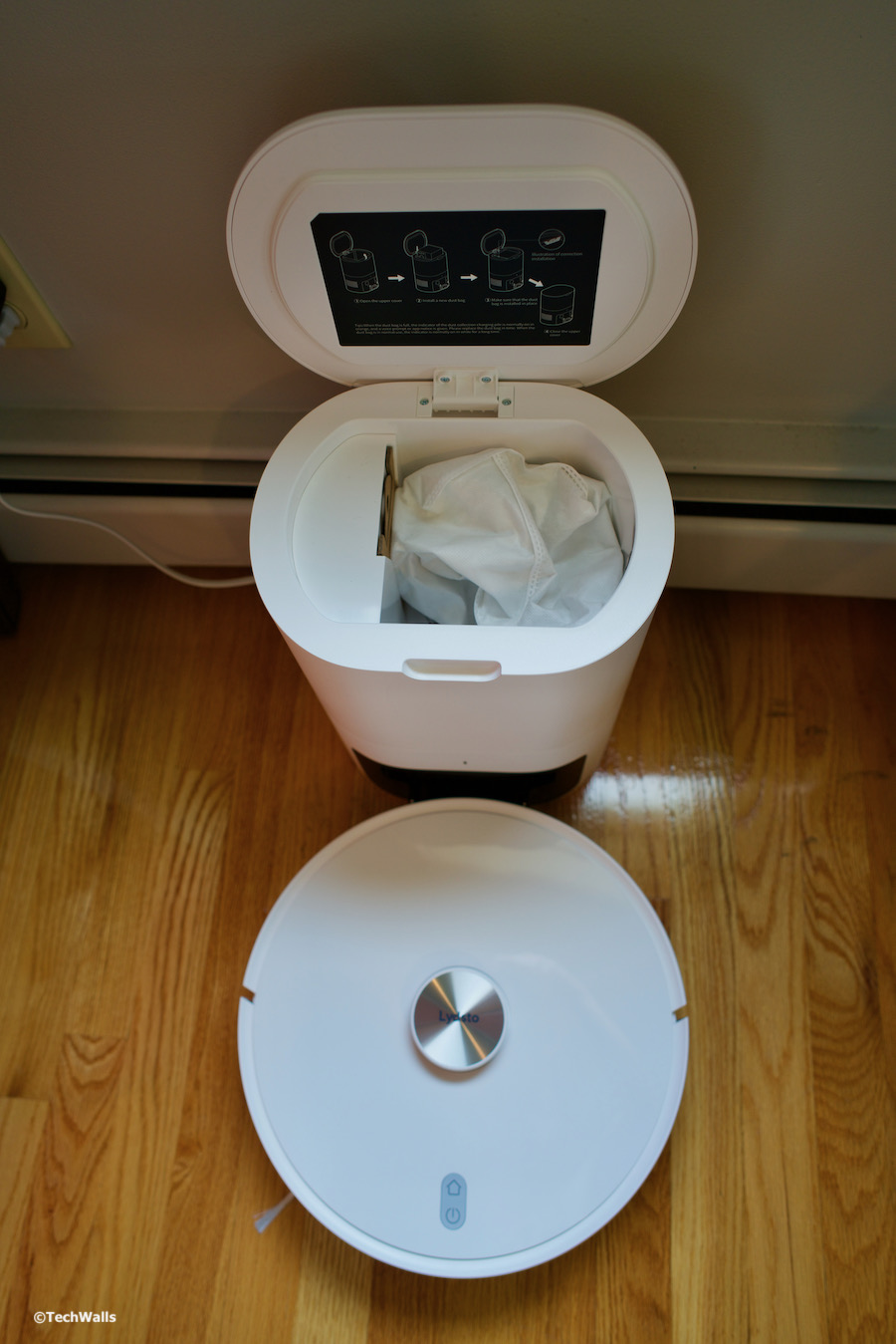Xiaomi Lydsto R1 Self-Emptying Robot Vacuum & Mop Review - A Great