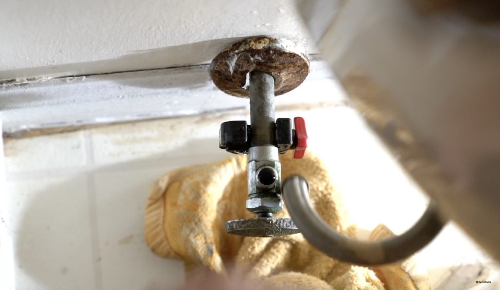 Replace Leaky Toilet Valve With The SharkBite Angle Stop Toilet replace-leaky-toilet-valve-with-the-sharkbite-angle-stop-toilet
