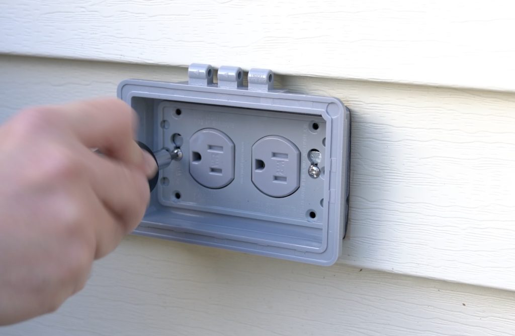 How to Install an Outdoor Outlet Cover - Using Sealproof 1-Gang ...